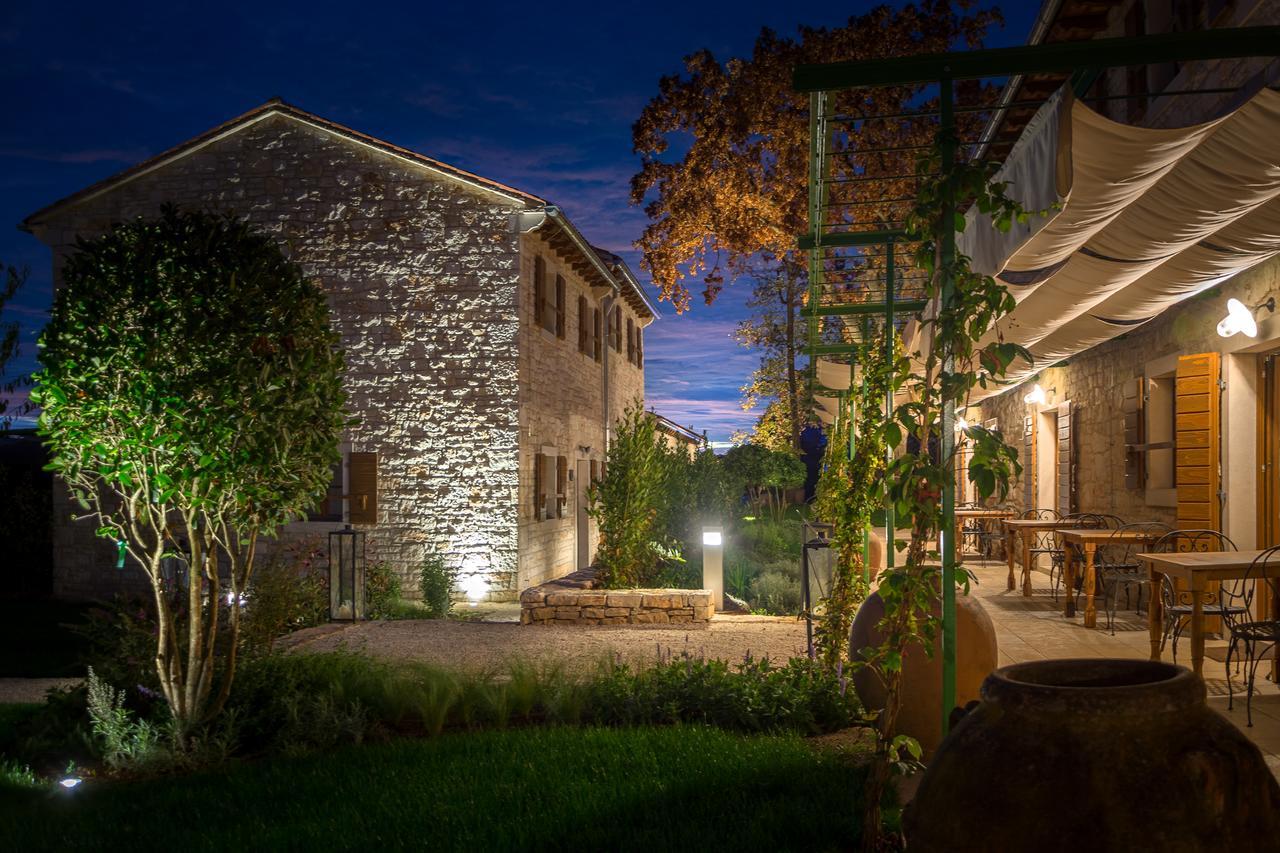 Meneghetti Wine Hotel And Winery - Relais & Chateaux Bale Exterior photo